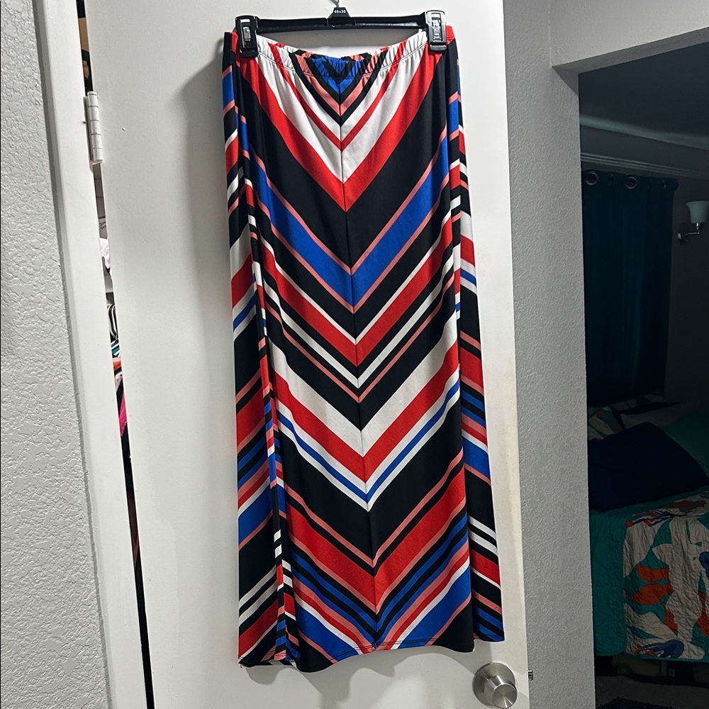 Choices Vibrant Chevron Asymmetrical Skirt